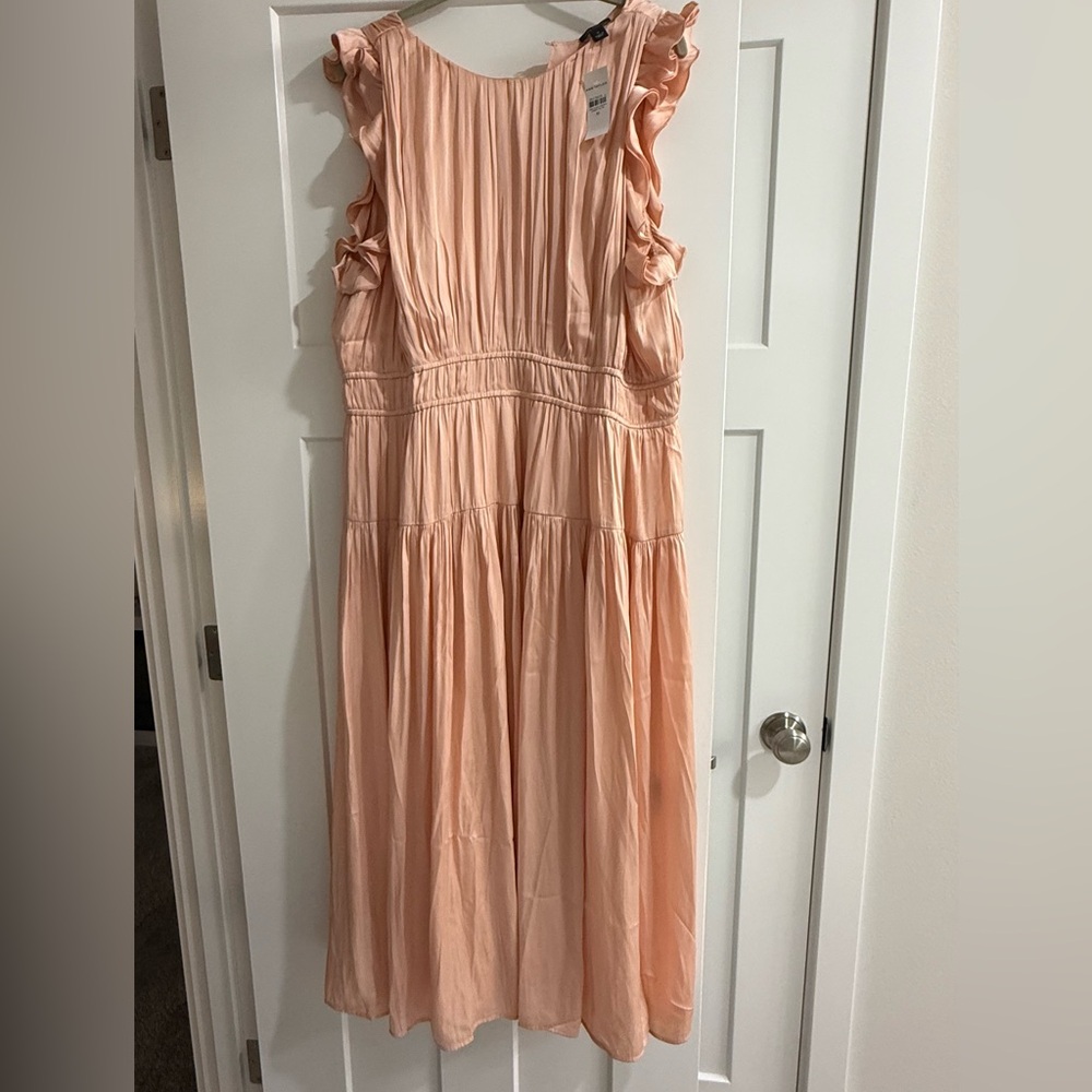 Ann Taylor Peach Maxi Dress